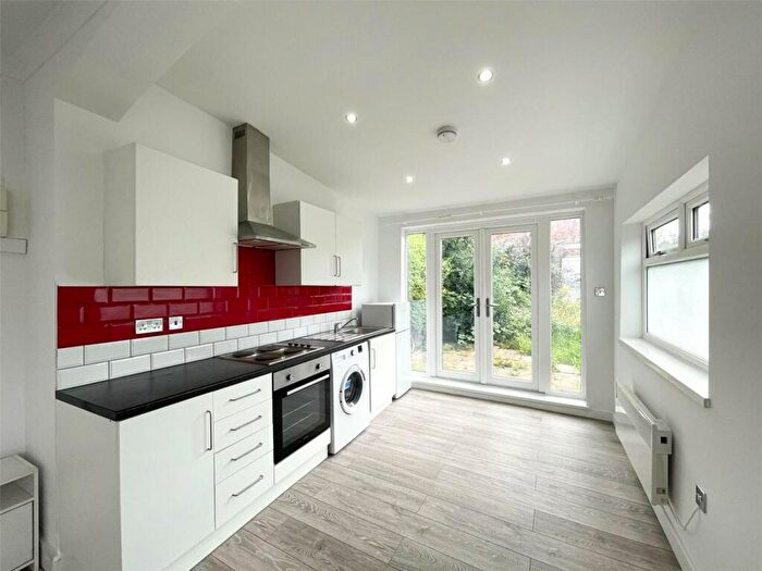 Studio To Rent In Rosslyn Crescent, Harrow, HA1