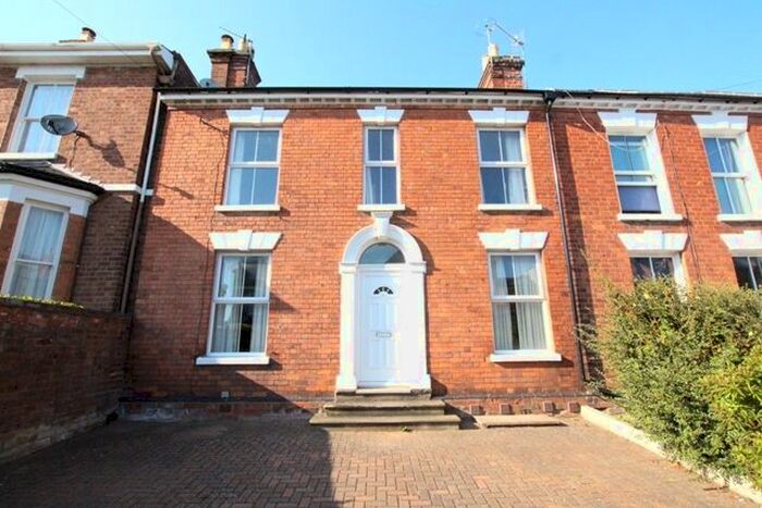 6 Bedroom Terraced House To Rent In Bromyard Road, St Johns, Worcester, WR2