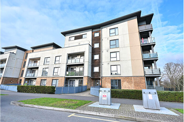 2 Bedroom Flat For Sale In Hammonds Drive, Peterborough, Cambs, PE1