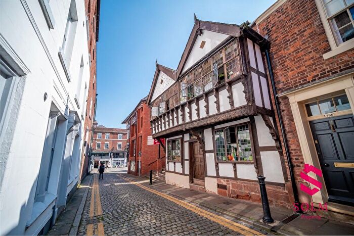 4 Bedroom Character Property For Sale In Th Century Grade Ii Listed Townhouse On White Friars, Chester, CH1