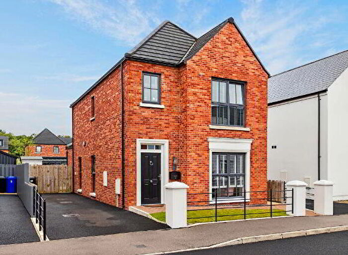 4 Bedroom Detached House For Sale In Earls Gate Square, Coleraine, BT52