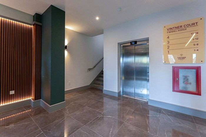 2 Bedroom Apartment To Rent In Benhill Avenue, Sutton, SM1