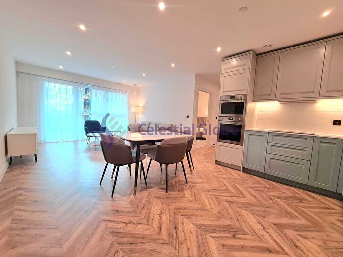 2 Bedroom Flat To Rent In Brook Street, Kingston Upon Thames, KT1