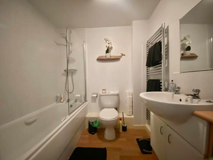 2 Bedroom Apartment For Sale In St. Andrews Square, Lowland Road, Durham, DH7