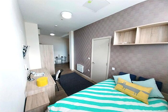 1 Bedroom Apartment To Rent In Castlegate, Sheffield, S3