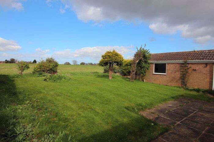 2 Bedroom Detached Bungalow For Sale In Plumtree Drive, Marshchapel, Grimsby, DN36