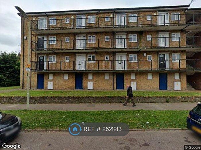 Studio To Rent In Roe Green Lane, Hatfield, AL10