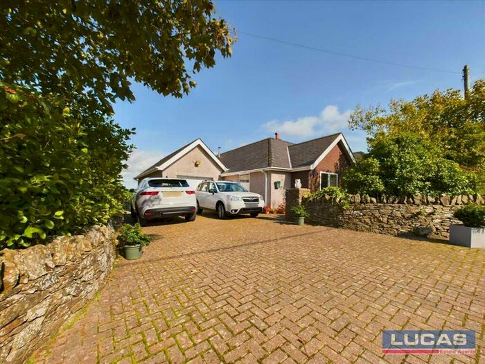 3 Bedroom Detached Bungalow For Sale In Nyhavn, Llanrhyddlad, Holyhead, LL65