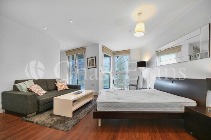 Studio To Rent In Waterlow Court, Queensland Terrace, Islington, N7