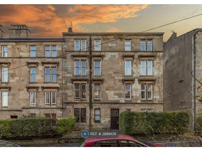 2 Bedroom Flat To Rent In Glasgow, Glasgow, G12