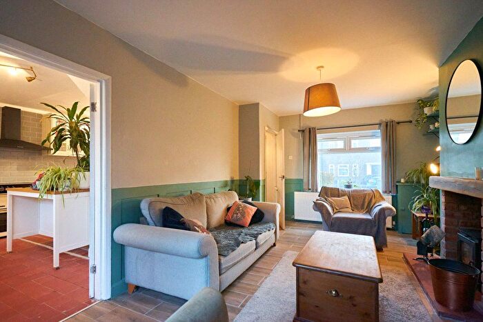 2 Bedroom End Of Terrace House For Sale In Bower Crescent, Stretton, Warrington, Cheshire, WA4