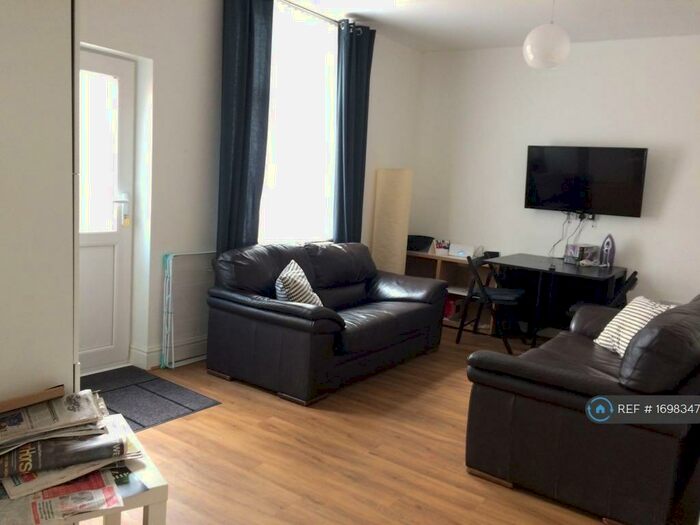 5 Bedroom End Of Terrace House To Rent In Ventnor Street, Salford, M6