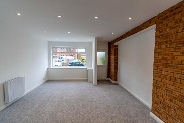 3 Bedroom Terraced House To Rent In Mount Road, Rochester, Kent, ME1