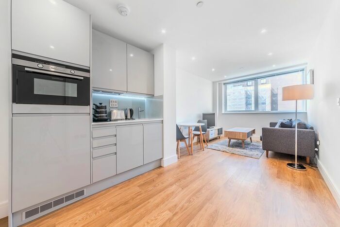 1 Bedroom Flat To Rent In Papermill House, South Street, Romford, RM1