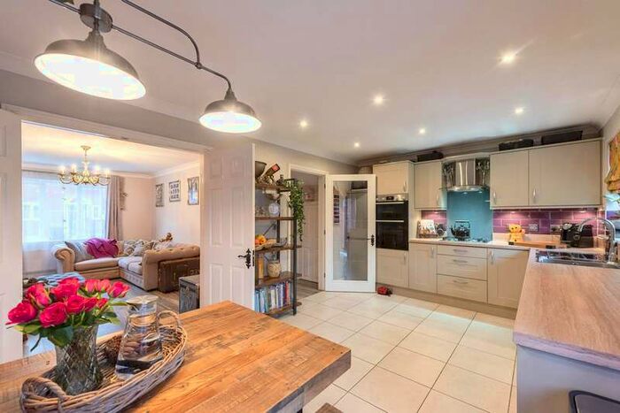 3 Bedroom Link Detached House For Sale In 14 Adcock Road, Watton, Thetford, Norfolk, IP25