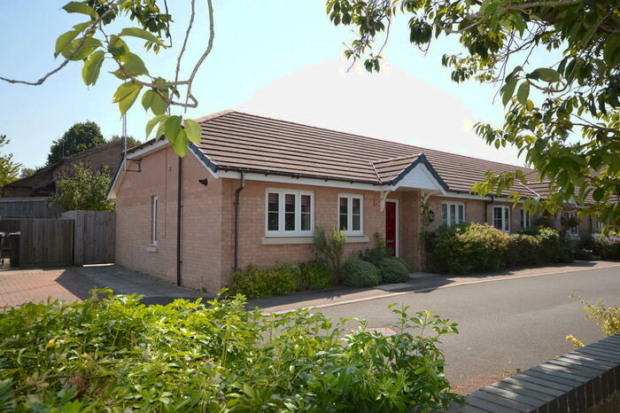 2 Bedroom Terraced Bungalow To Rent In Hall Court, Thrapston, NN14