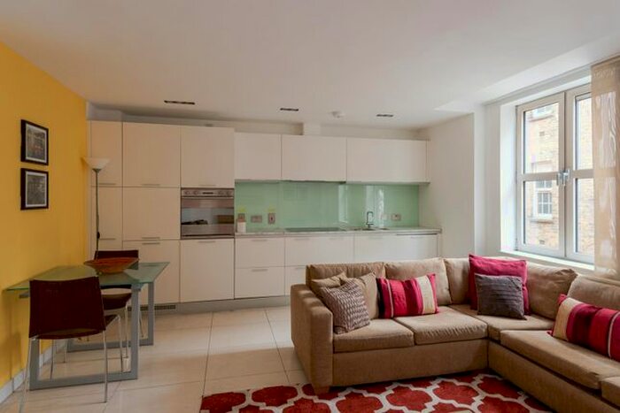 1 Bedroom Flat To Rent In The Spur, Cock Lane, London, EC1A