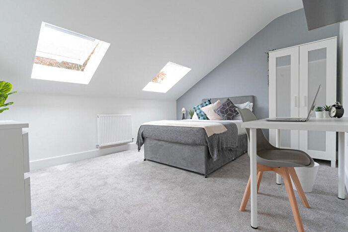 8 Bedroom Terraced House To Rent In Playfair Road, Southsea, PO5