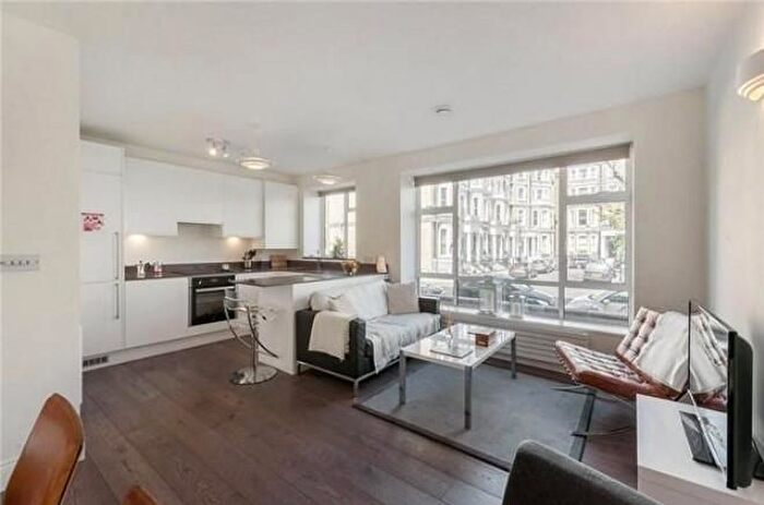 2 Bedroom Flat To Rent In Lexham Gardens, Kensington, W8