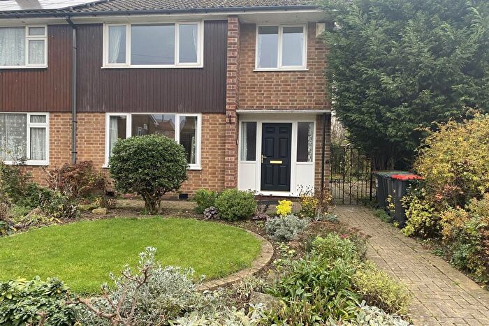 3 Bedroom Semi-Detached House To Rent In Ireland Close, Beeston, NG9