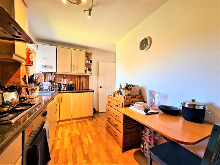 2 Bedroom Flat For Sale In Grange Road, Ealing, London, W5