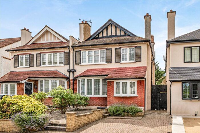 4 Bedroom Semi Detached House For Sale In The Grove, Palmers Green, London, N13