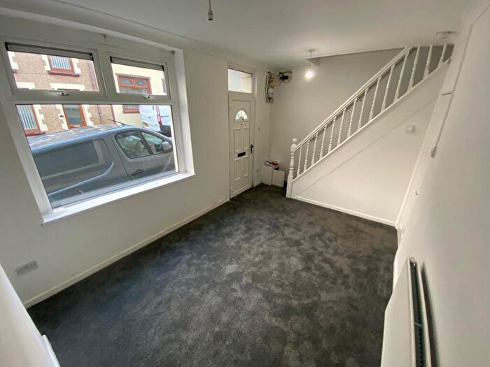 3 Bedroom Terraced House To Rent In Mostyn Street, Aberdare, CF44