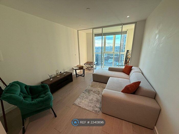 1 Bedroom Flat To Rent In Sky Gardens, London, SW8