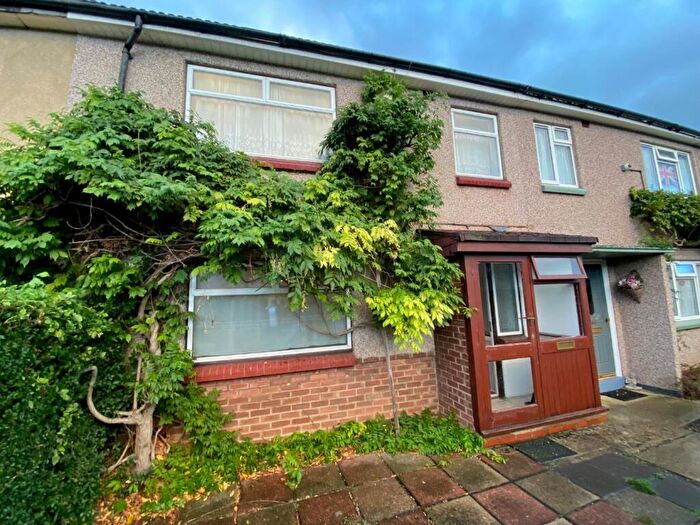3 Bedroom Terraced House To Rent In Hooks Hall Drive, Dagenham, RM10