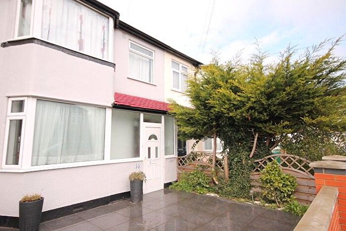 3 Bedroom Terraced House To Rent In Stainash Crescent, Staines-Upon-Thames, Middlesex, TW18