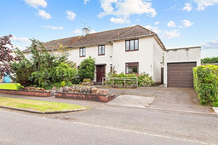 3 Bedroom Semi-Detached House For Sale In Middlemuir Road, Stirling, FK7