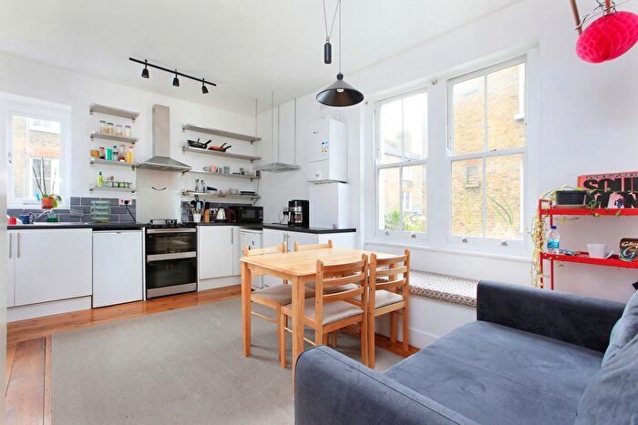 3 Bedroom Flat To Rent In Aristotle Road, Clapham, SW4