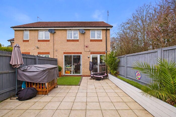 3 Bedroom End Terrace House For Sale In Portchester Close, Park Farm, Peterborough, PE2
