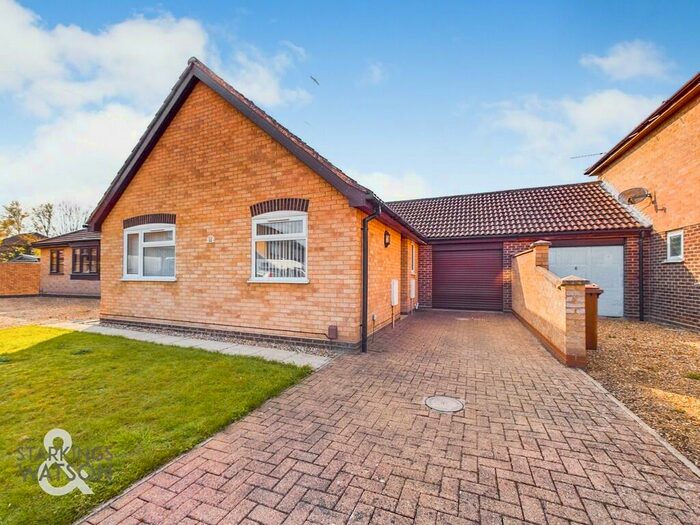 2 Bedroom Detached Bungalow To Rent In Sunny Grove, New Costessey, Norwich, NR5