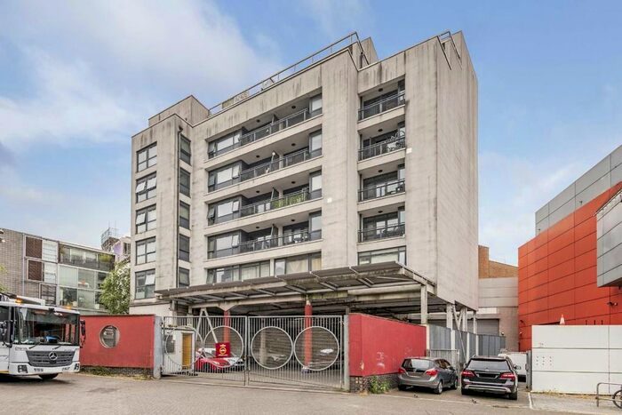 1 Bedroom Flat To Rent In Salway Place, London, E15