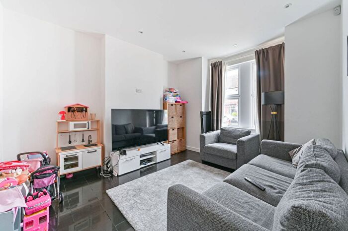 4 Bedroom Property For Sale In Girton Road, Sydenham, London, SE26