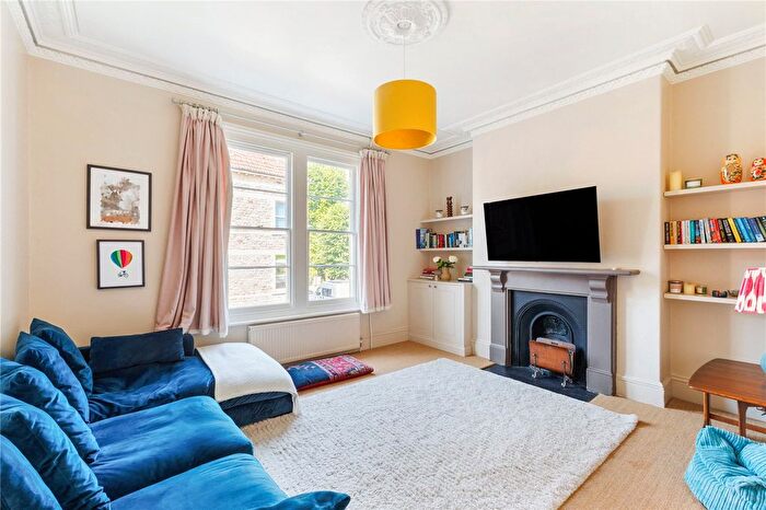 4 Bedroom Terraced House To Rent In Sunningdale, Bristol, Somerset, BS8