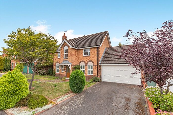 4 Bedroom Detached House For Sale In Elizabeth Way, Uppingham, Oakham, LE15
