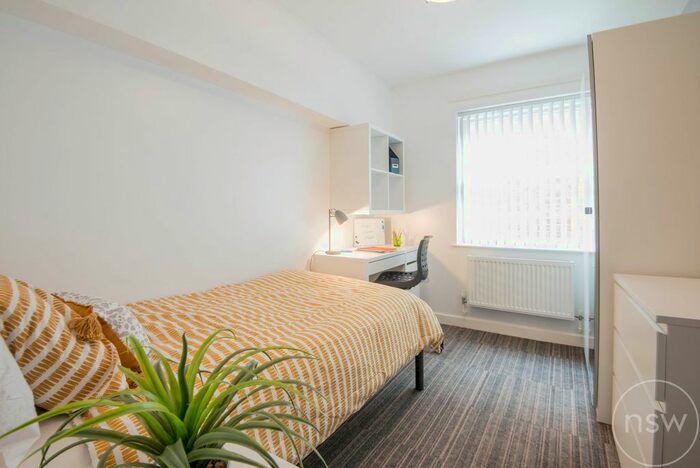 4 Bedroom Flat To Rent In Francis House, St Helens Road, Ormskirk L39