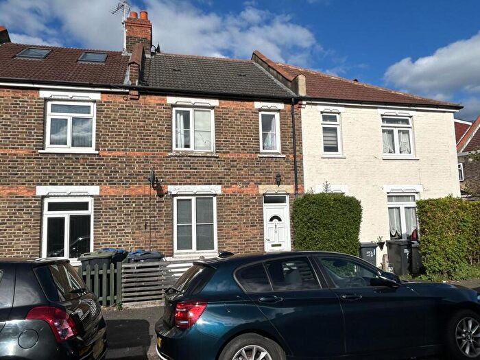 2 Bedroom Terraced House To Rent In Anthony Road, South Norwood, SE25
