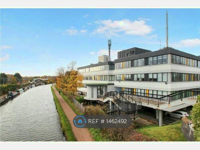 2 Bedroom Flat To Rent In Bridgewater House, Timperley, Altrincham, WA14