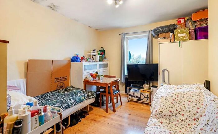 1 Bedroom Flat For Sale In High Street, London, NW10