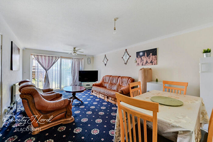 3 Bedroom Terraced House For Sale In Ancona Road, London, SE18