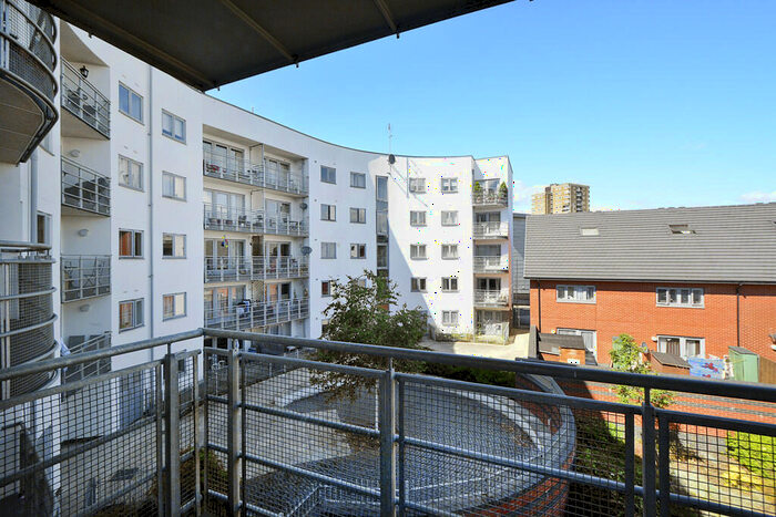 2 Bedroom Apartment To Rent In Silwood Street, London, SE16