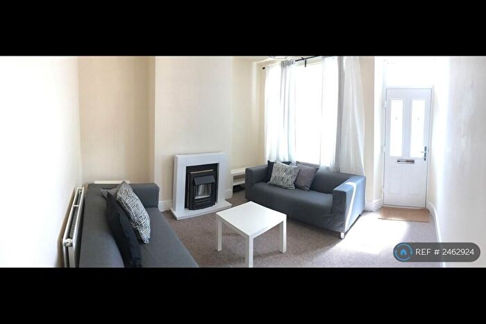 4 Bedroom Terraced House To Rent In Heavygate Road, Sheffield, S10