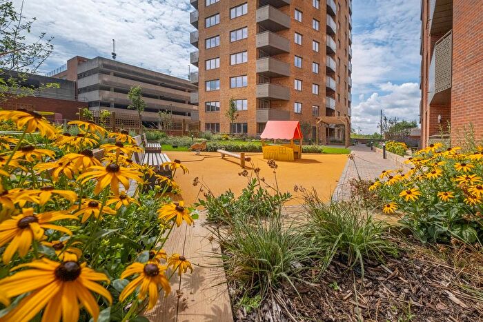 2 Bedroom Flat To Rent In Riverview, Elmsleigh Road Staines, TW18