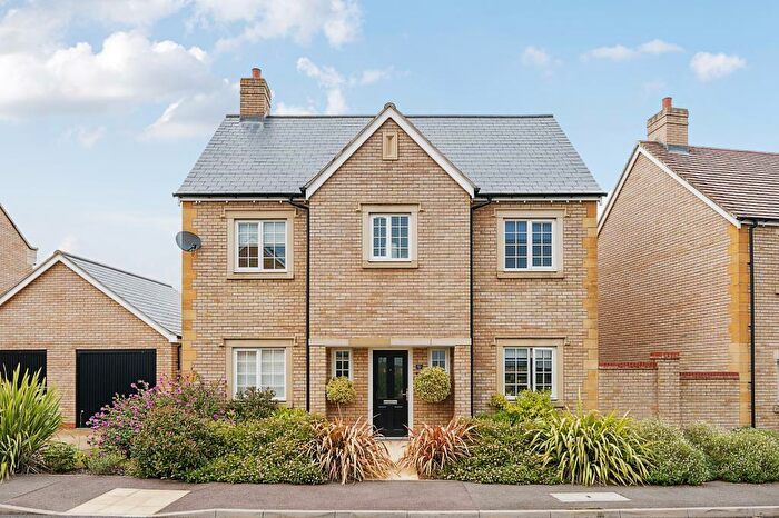 4 Bedroom Detached House For Sale In Chipping Norton, Oxfordshire, OX7