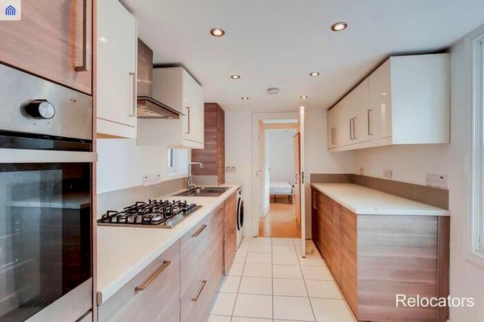 5 Bedroom Terraced House To Rent In Tollet Street, London, E1