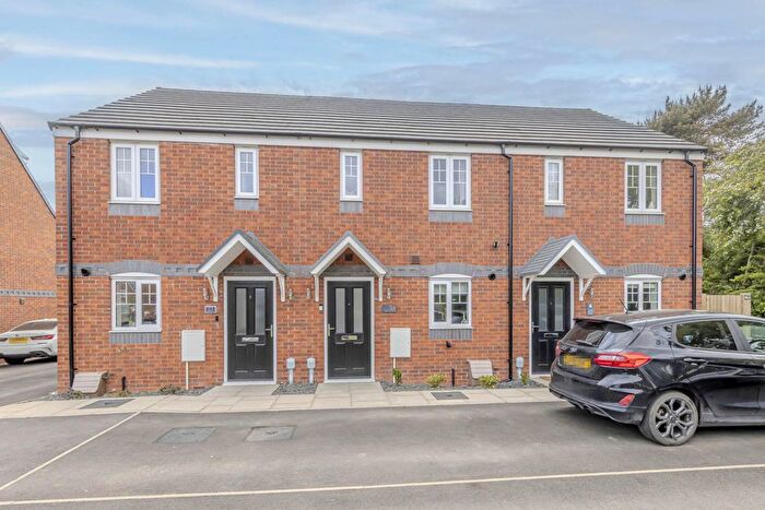 2 Bedroom Town House For Sale In Hawarden Way, Stoke On Trent, ST3