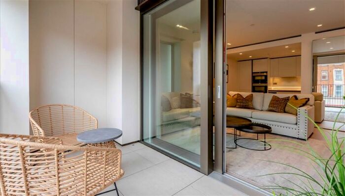 2 Bedroom Flat To Rent In West End Gate, London, W2